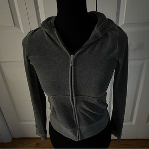 EUC Juicy Couture Zip Up Sweatshirt With A Hood. Size Small Girls